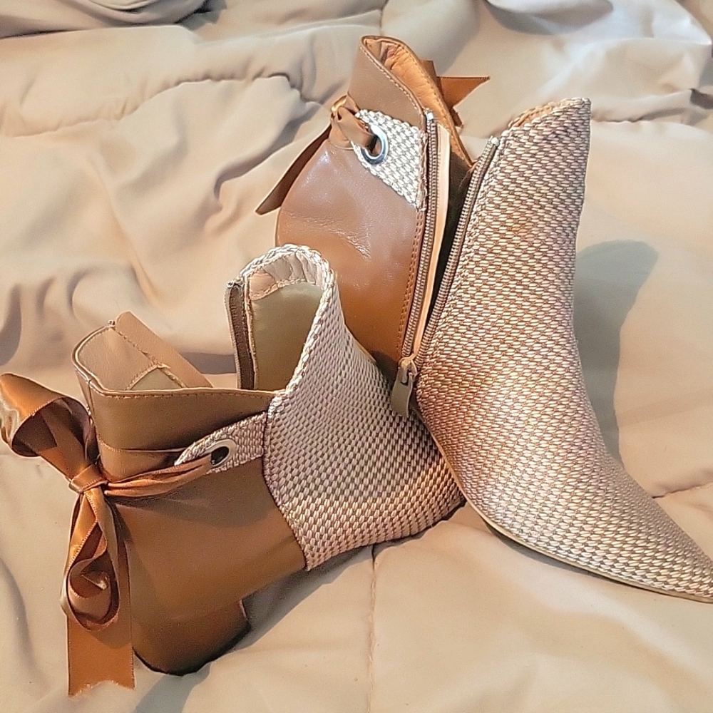 Wooven booties